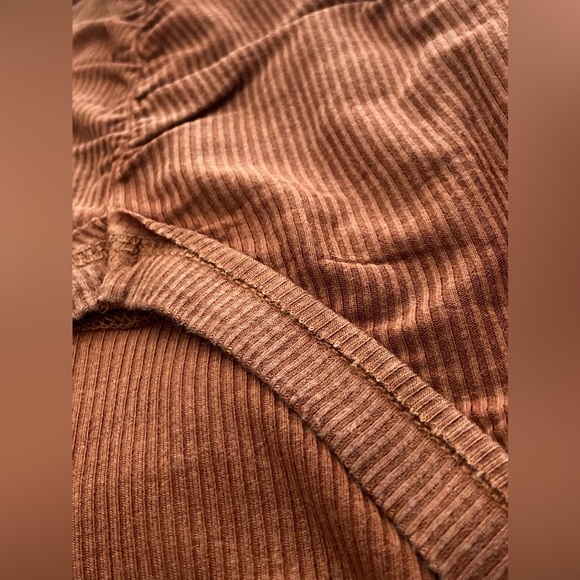 ✌🏼 #1381 Fun Rusty Ruched Stone Washed V Neck Long Sleeve Top - Picture 13 of 17